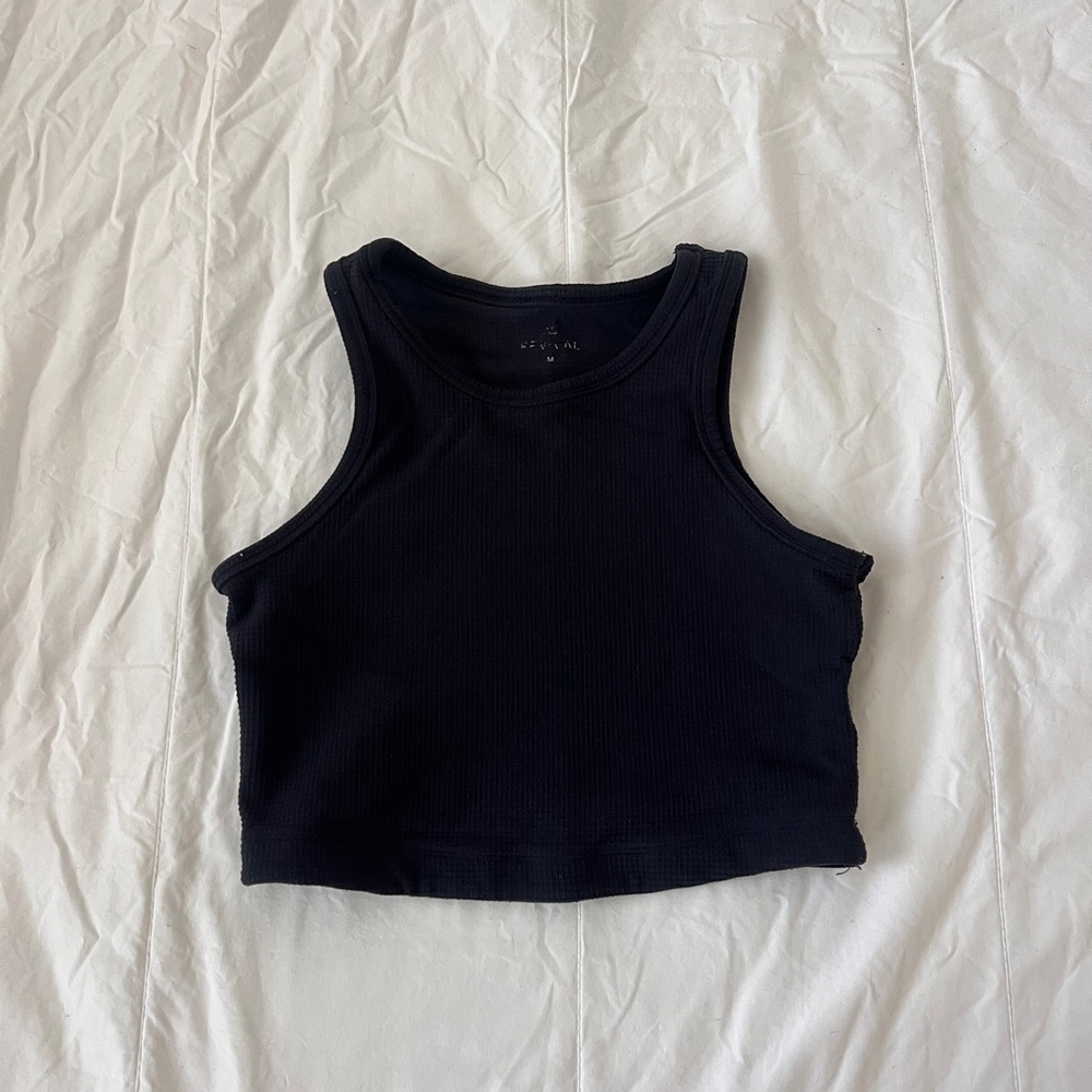 Black Sleeveless Ribbed Athletic Crop Top